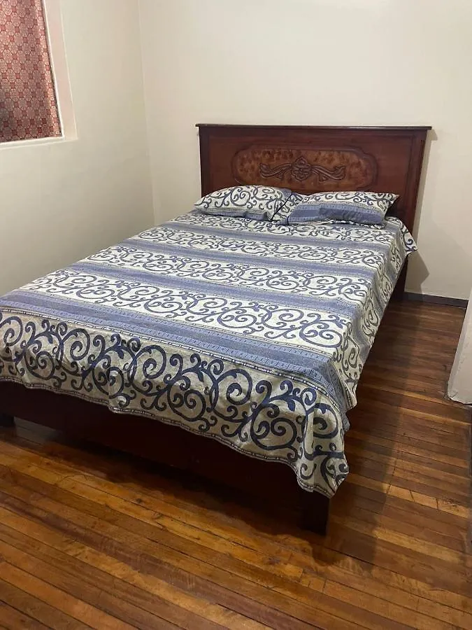 Rum i privatbostad Albergue Camry Backpackers佳美背包客旅馆 Cuenca