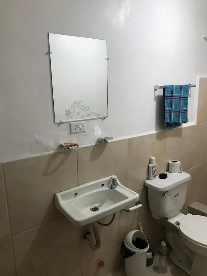 Albergue Camry Backpackers佳美背包客旅馆 Cuenca 0*,  Ecuador