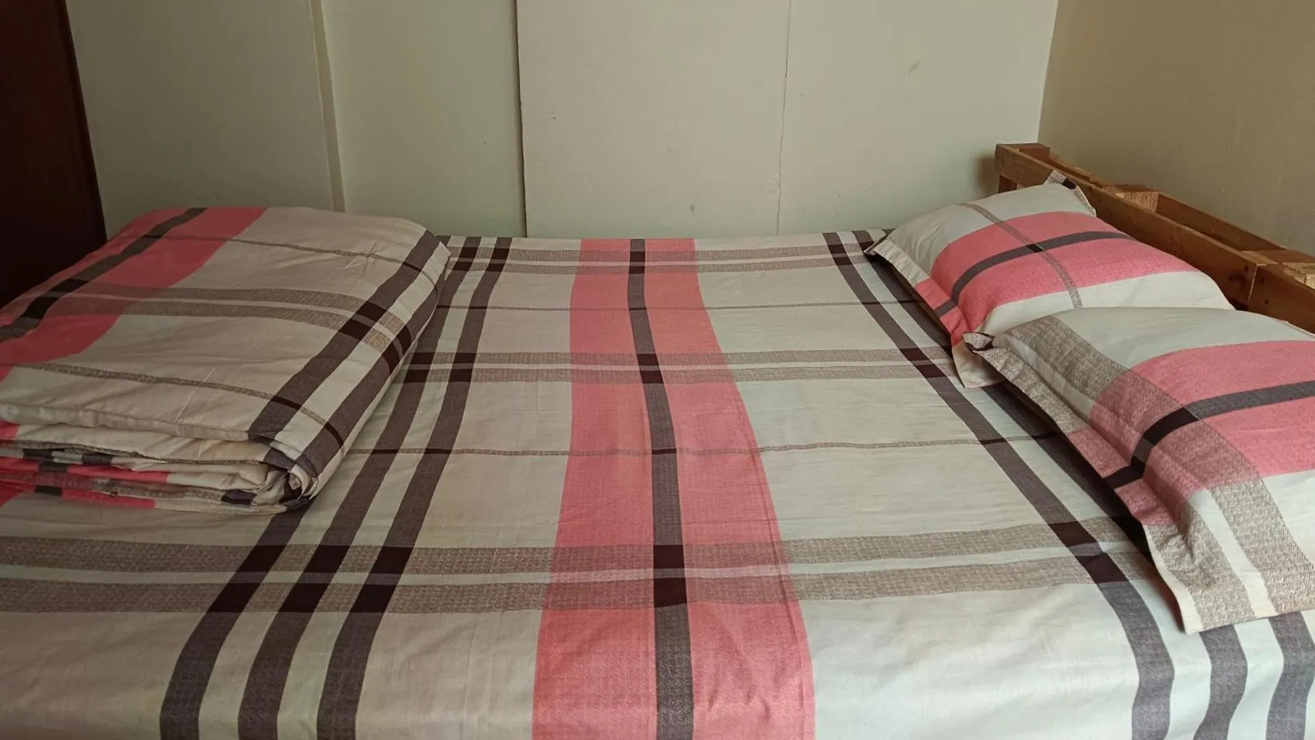 Albergue Camry Backpackers佳美背包客旅馆 Cuenca Accommodatie bij particulieren