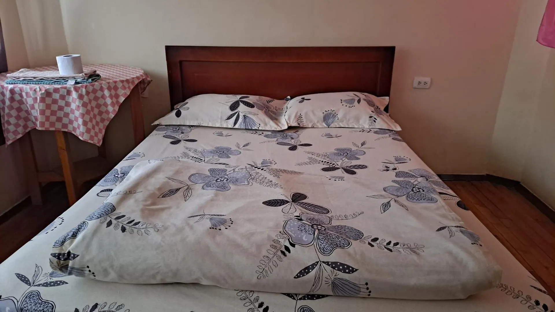 Albergue Camry Backpackers佳美背包客旅馆 Cuenca 0*,  Ecuador